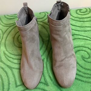 Libby Edelman faux suede taupe ankle boots